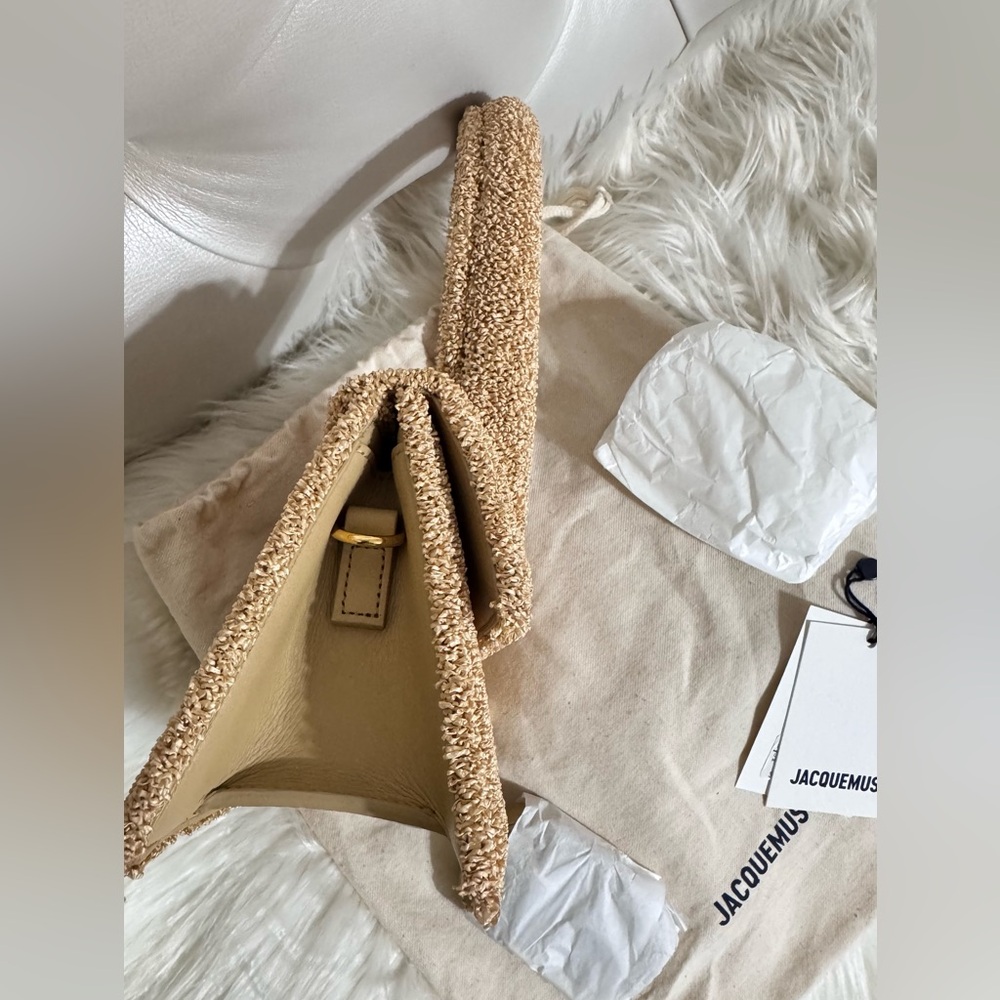 Jacquemus Beige Le Papier 'Le Chiquito Moyen' Bag - Picture 15 of 16